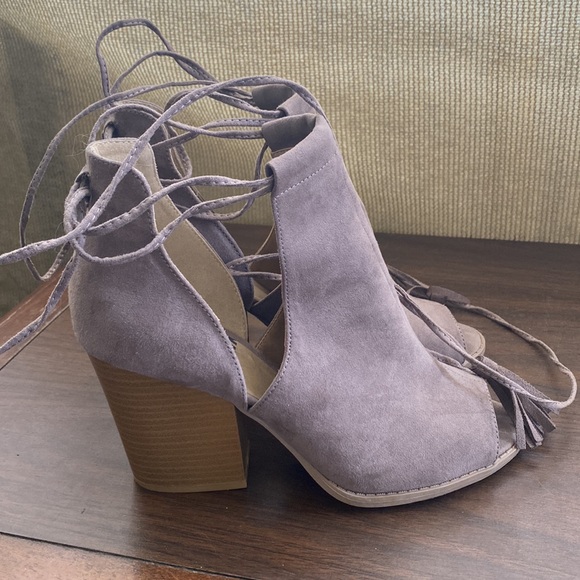 Booties - Picture 4 of 6